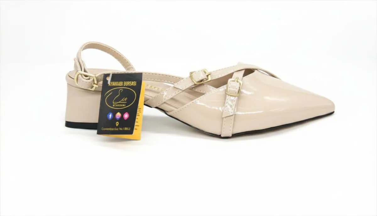 Kadın Bej Rugan Çapraz Şeritli Alçak Kalın Topuklu Slingback Ayakkabı - görsel 4